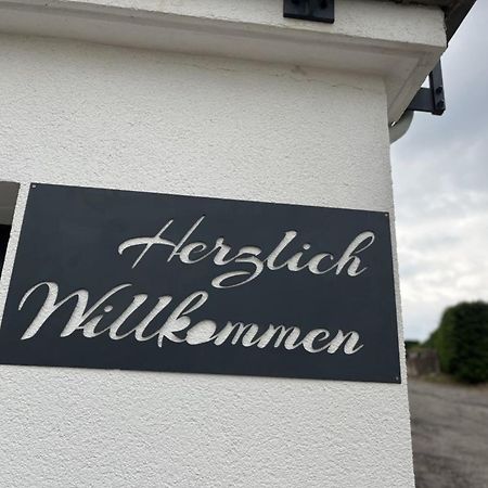 Wellness Appartement Eifelglueck Pelm Zewnętrze zdjęcie